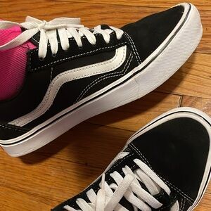 Vans “Ultra Cush Lite” Black and White Sneakers